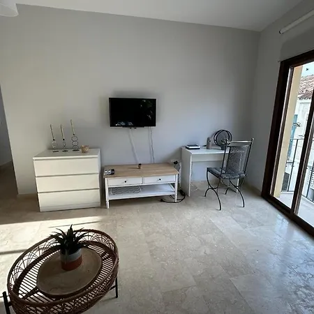 Piso Moderno En El Centro Historico A 3 Min Del Mar